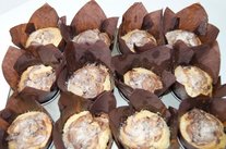 Muffins con chips de chocolate y crema cadbury